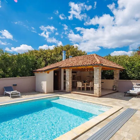 Lux Pool Zen - Located In Peaceful Village Near Rijeka And Opatija Villa